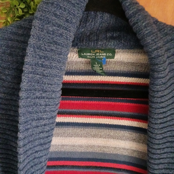 Cardigan - Picture 2 of 8